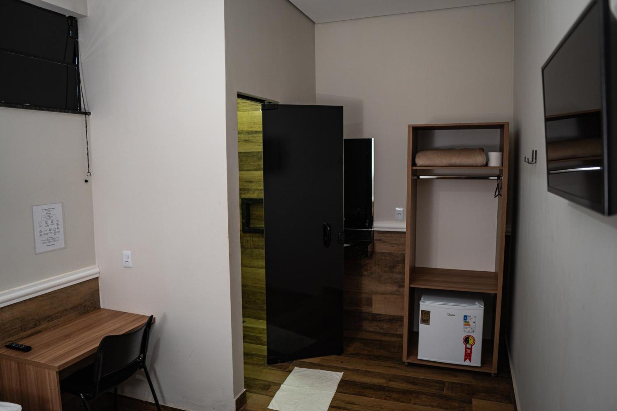 Itaí Hotel Nixon Proximo, Rodoviaria, Prefeitura E A Matriz Central מראה חיצוני תמונה