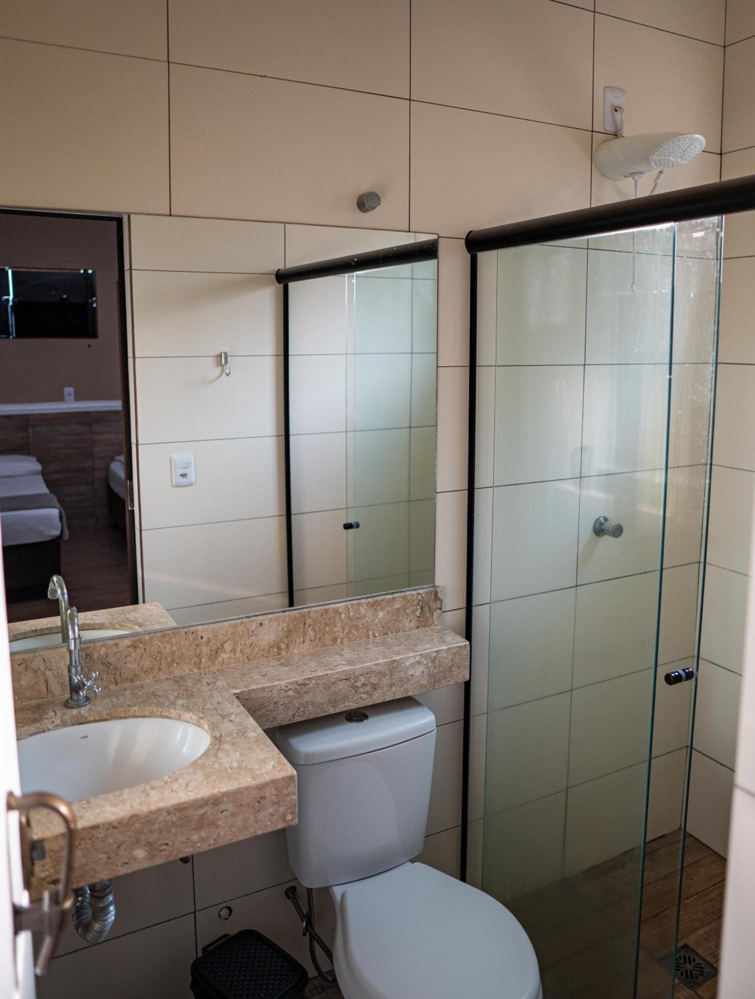 Itaí Hotel Nixon Proximo, Rodoviaria, Prefeitura E A Matriz Central מראה חיצוני תמונה