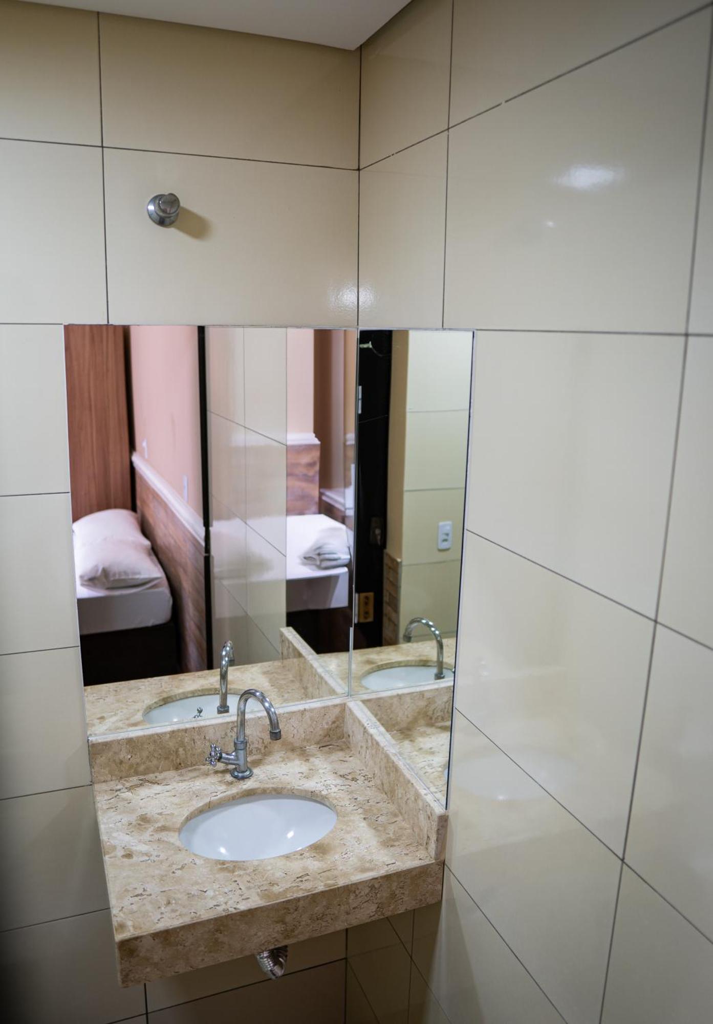 Itaí Hotel Nixon Proximo, Rodoviaria, Prefeitura E A Matriz Central מראה חיצוני תמונה